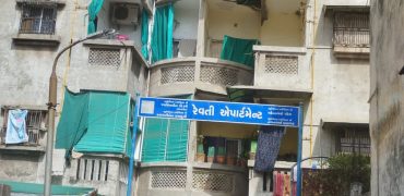 Flat in Thaltej, Ahmedabad