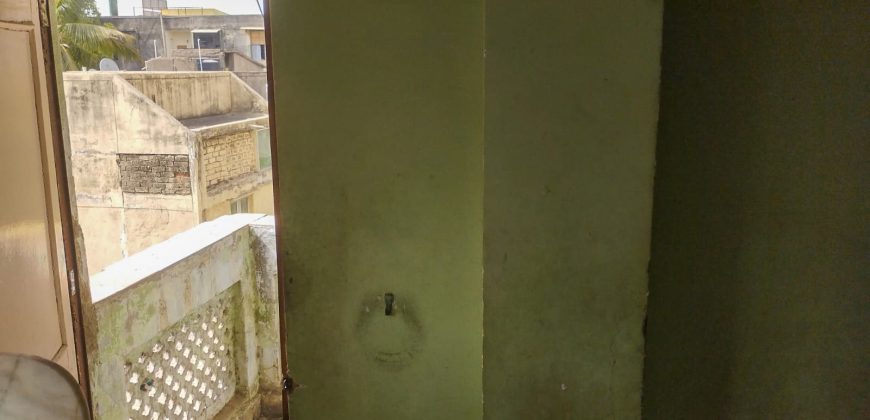 Flat in Thaltej, Ahmedabad