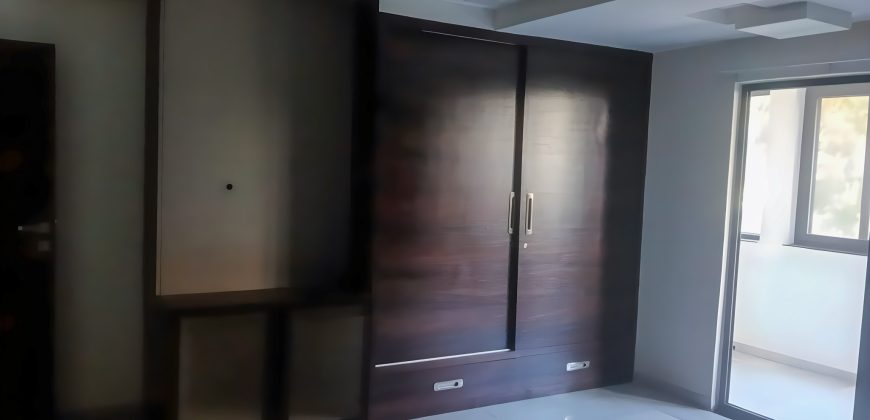Flat in Ghatlodia, Ahmedabad